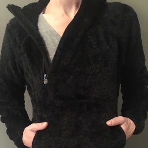 North face pullover